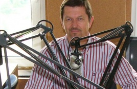 Erikos Straigytės nuotraukoje: radijo laidos vedėjas Vidmantas Valiušaitis
